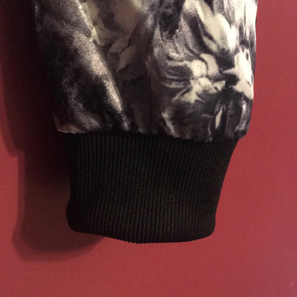 Cute Jacket - Picture 4 of 7